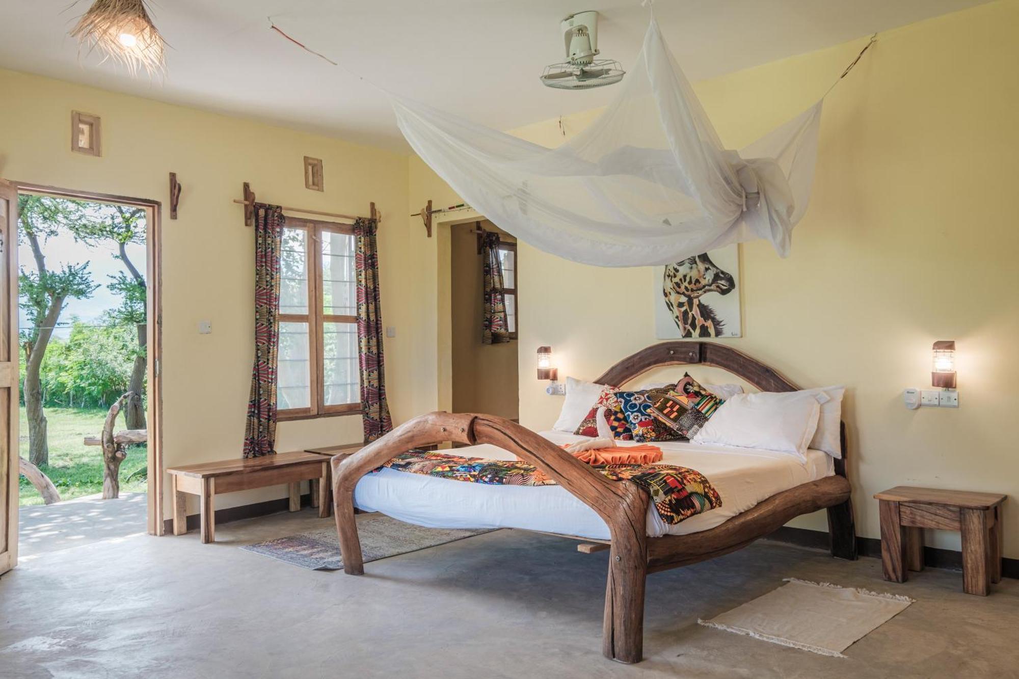 Lake Natron Maasai Giraffe Eco Lodge And Camping Mtowabaga Buitenkant foto