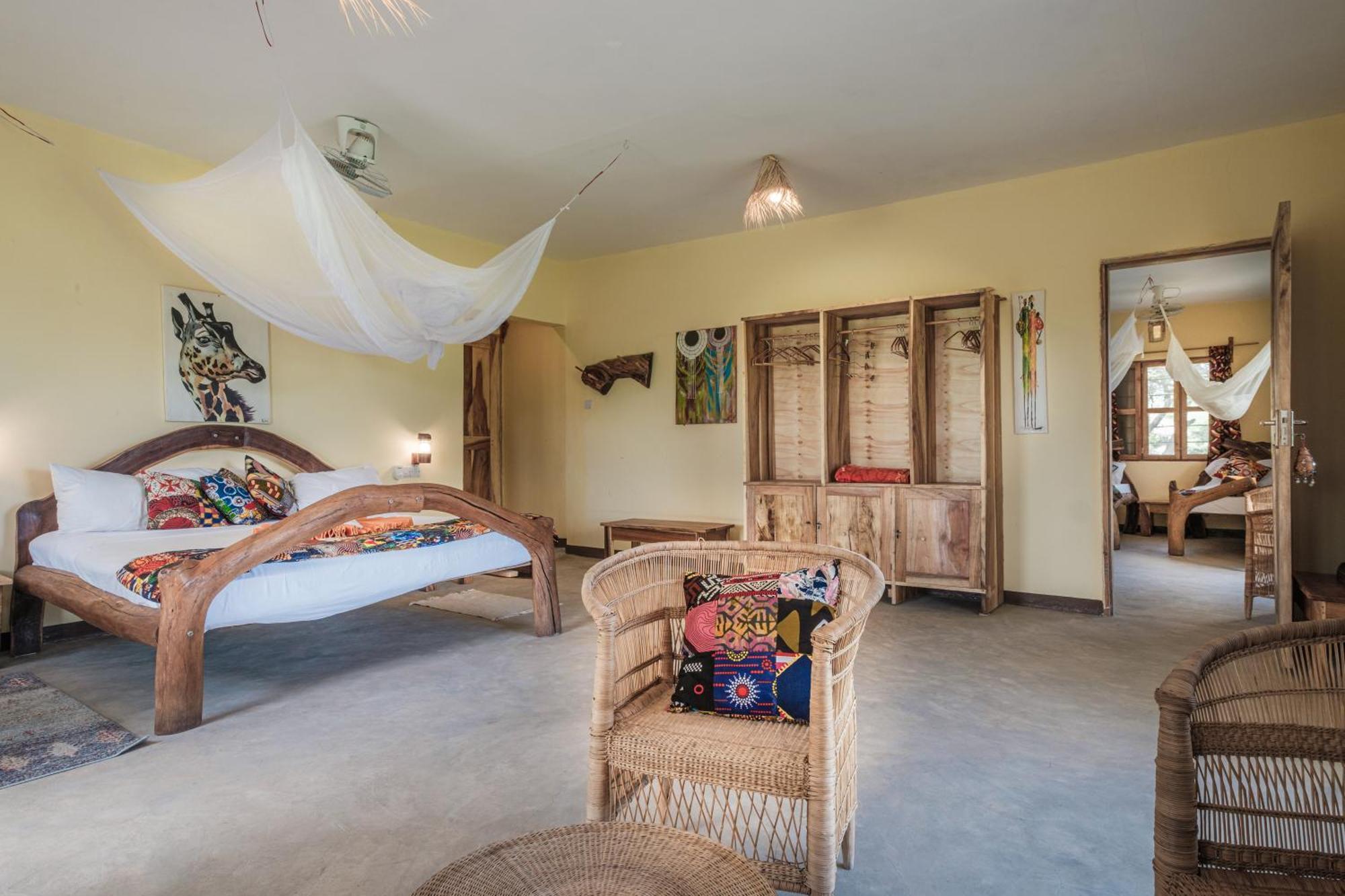 Lake Natron Maasai Giraffe Eco Lodge And Camping Mtowabaga Buitenkant foto